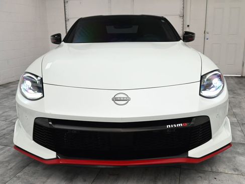 Used 2024 Nissan Z NISMO w/ Floor Mat Package RWD image 8