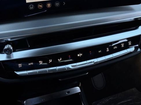 New 2026 Cadillac Lyriq Luxury image 15