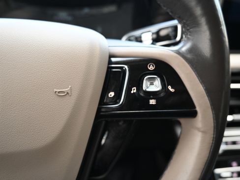 Used 2021 Lincoln Corsair Reserve AWD/4WD image 19