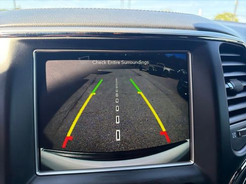 Used 2018 Jeep Grand Cherokee High Altitude AWD/4WD image 19