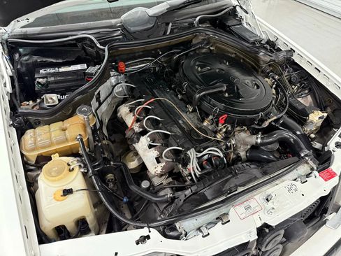 Used 1990 Mercedes-Benz 300 E 3.0 image 89