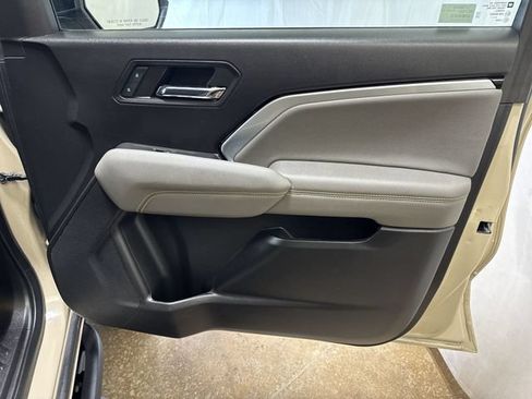 Certified 2024 Chevrolet Colorado ZR2 w/ ZR2 Convenience Package III AWD/4WD image 28