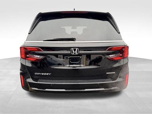 Used 2026 Honda Odyssey Touring image 11
