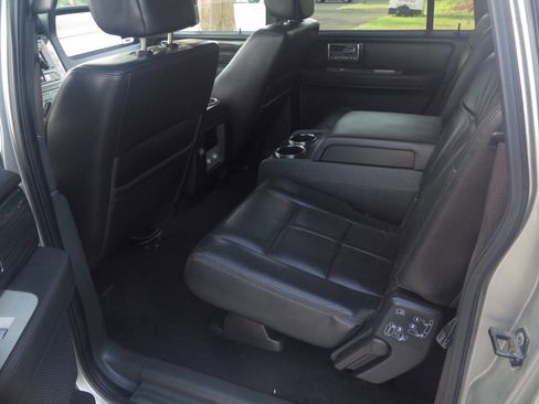 Used 2008 Lincoln Navigator L 4WD image 13