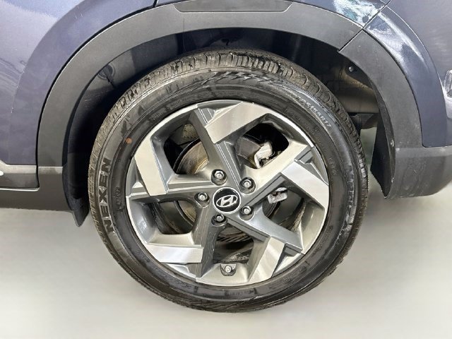Used 2024 Hyundai Venue Limited FWD image 36
