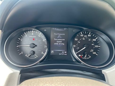 Used 2018 Nissan Rogue Sport SV w/ SV All-Weather Package AWD/4WD image 16