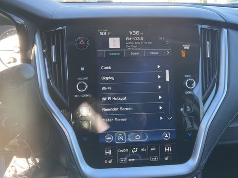 Used 2022 Subaru Outback Premium image 16