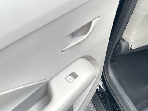 New 2026 Hyundai Kona SEL Sport FWD image 12