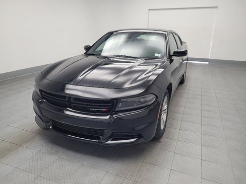Used 2022 Dodge Charger SXT w/ Cold Weather Package RWD image 15