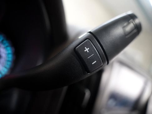 Used 2018 GMC Sierra 1500 SLT w/ SLT Premium Package image 15