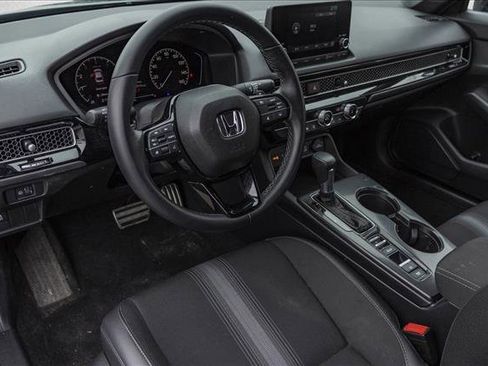 Used 2025 Honda Civic Sport image 15