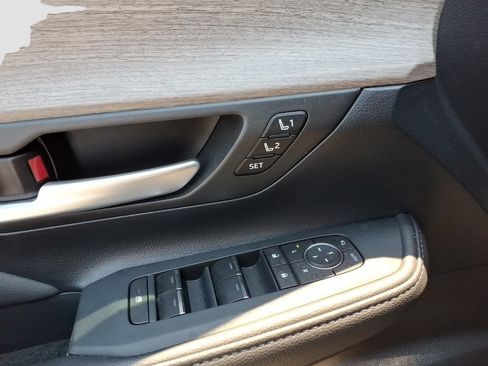 Used 2026 Toyota Grand Highlander AWD image 16