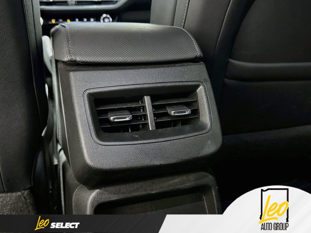Used 2024 Chevrolet Equinox EV LT w/ LPO, Interior Storage Package FWD image 27
