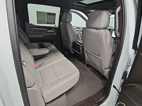 Used 2023 GMC Sierra 1500 SLT w/ SLT Premium Package image 38