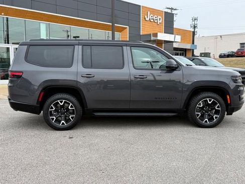 New 2025 Jeep Wagoneer Series II AWD/4WD image 2