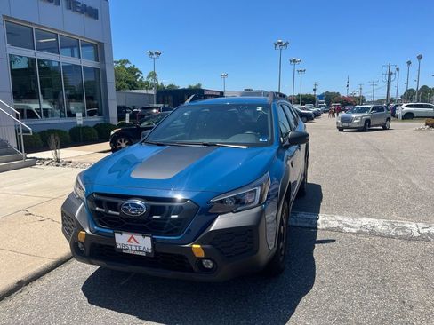 Used 2025 Subaru Outback Wilderness w/ Wilderness Package AWD/4WD image 7