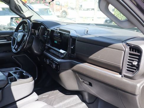 Used 2022 Chevrolet Silverado 1500 LT RWD image 40