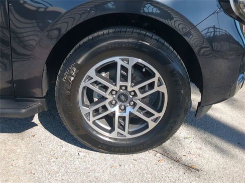 New 2025 Ford Expedition Max Active image 29