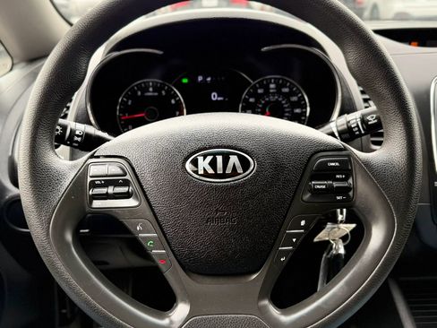 Used 2018 Kia Forte LX w/ LX Popular Package FWD image 11