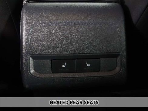 Used 2021 Volkswagen Jetta SE w/ SE Cold Weather Package image 7