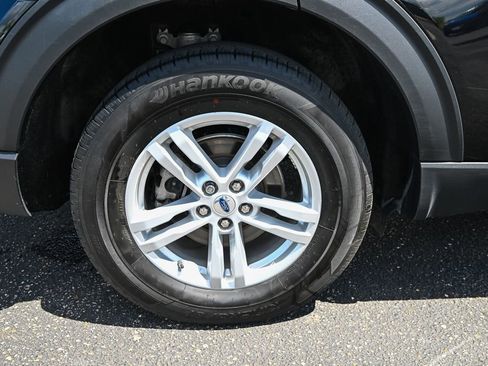 Certified 2024 Ford Explorer XLT w/ Equipment Group 202A AWD/4WD image 14