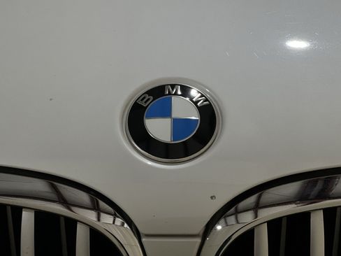 Used 2021 BMW X4 xDrive30i w/ Premium Package AWD/4WD image 12