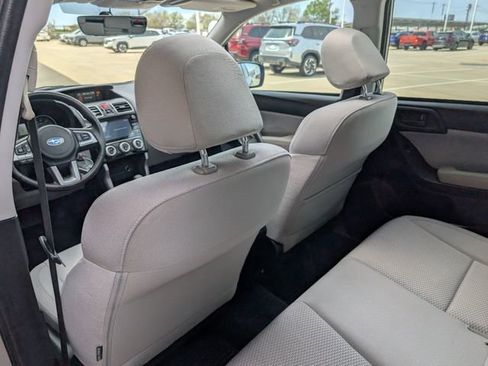 Used 2018 Subaru Forester 2.5i Premium w/ All-Weather Package image 25