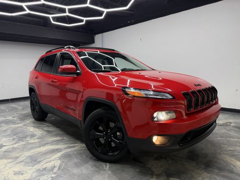 Used 2017 Jeep Cherokee High Altitude image 6