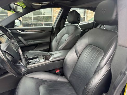Used 2018 Maserati Ghibli S Q4 AWD/4WD image 15