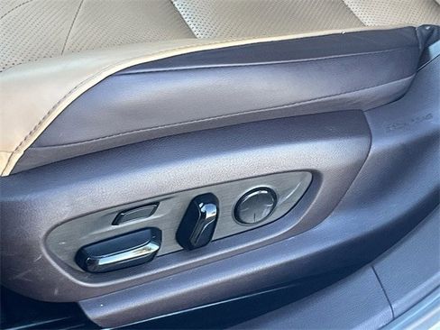 Used 2021 Lexus ES 300h Ultra Luxury w/ Accessory Package 2 image 29