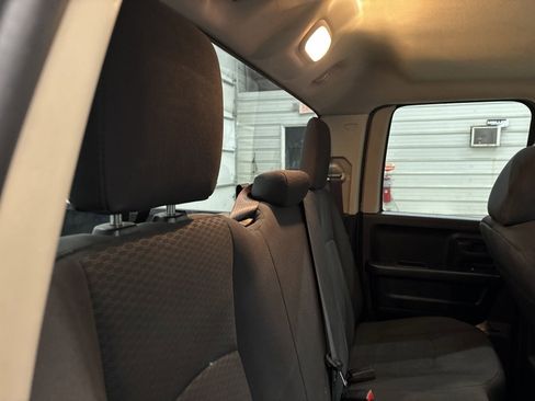 Used 2018 RAM 1500 Express w/ Express Value Package image 30