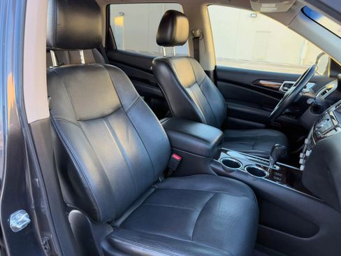 Used 2014 Nissan Pathfinder SL FWD image 16