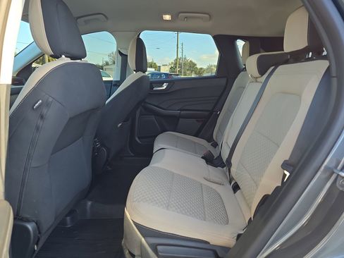 Used 2021 Ford Escape SE w/ Convenience Package image 12