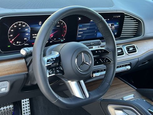 Certified 2025 Mercedes-Benz GLS 450 4MATIC image 14