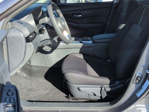 New 2025 Nissan Sentra SV image 14