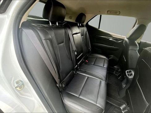 Used 2023 Buick Envision Essence image 25