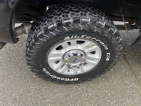 Used 2014 Ford F250 Platinum image 16