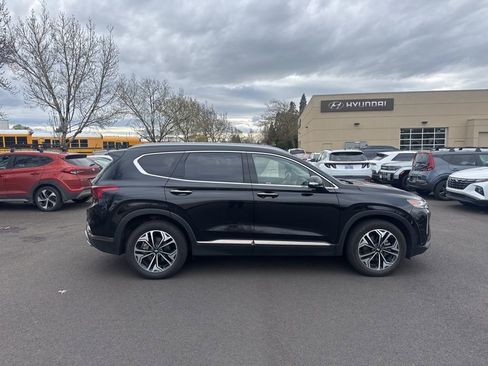 Used 2019 Hyundai Santa Fe Limited image 6