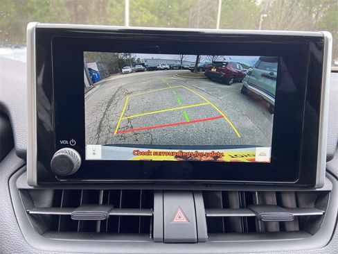 Used 2024 Toyota RAV4 XLE w/ Convenience Package image 22