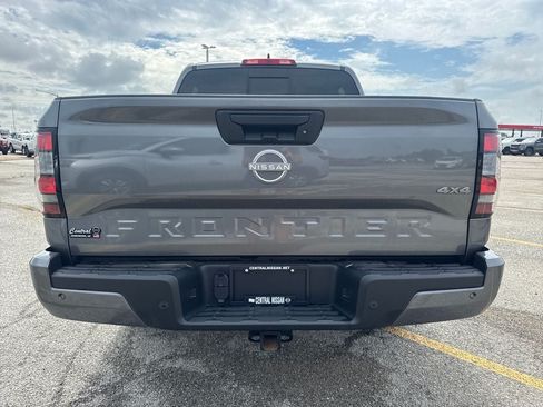 Used 2025 Nissan Frontier SV w/ SV Convenience Package AWD/4WD image 5