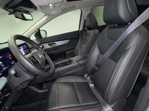 Used 2025 Nissan Murano SL AWD/4WD image 13