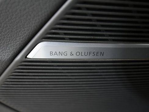 Used 2025 Audi RS Q8 performance image 23