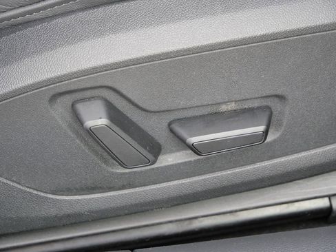 Used 2024 Audi A6 Premium Plus image 15