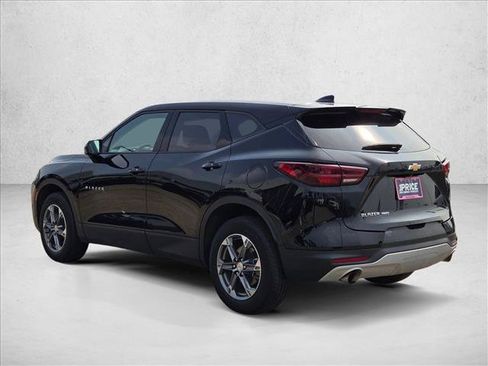 Used 2025 Chevrolet Blazer LT AWD/4WD image 8