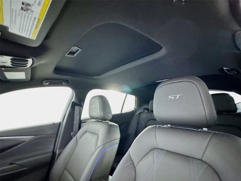 New 2026 Buick Envista Sport Touring w/ Convenience I Package FWD image 14