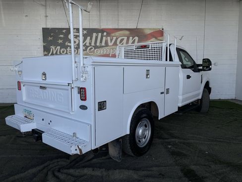 Used 2018 Ford F250 XL w/ Power Equipment Group image 5