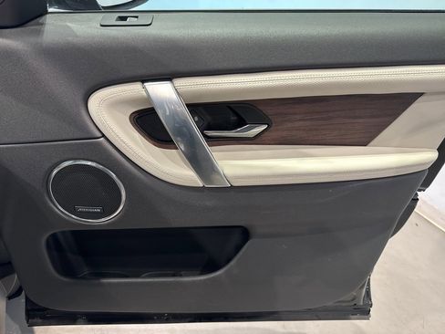 Used 2022 Land Rover Discovery Sport S R-Dynamic image 36