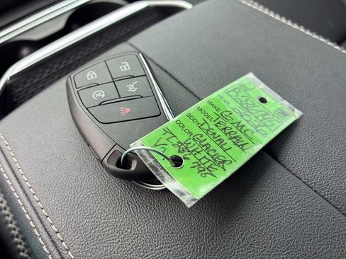 Used 2026 GMC Terrain Denali w/ LPO, Black Badging Package AWD/4WD image 20