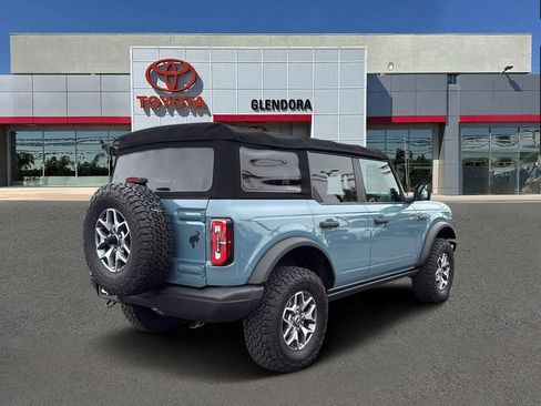 Used 2022 Ford Bronco Badlands image 3