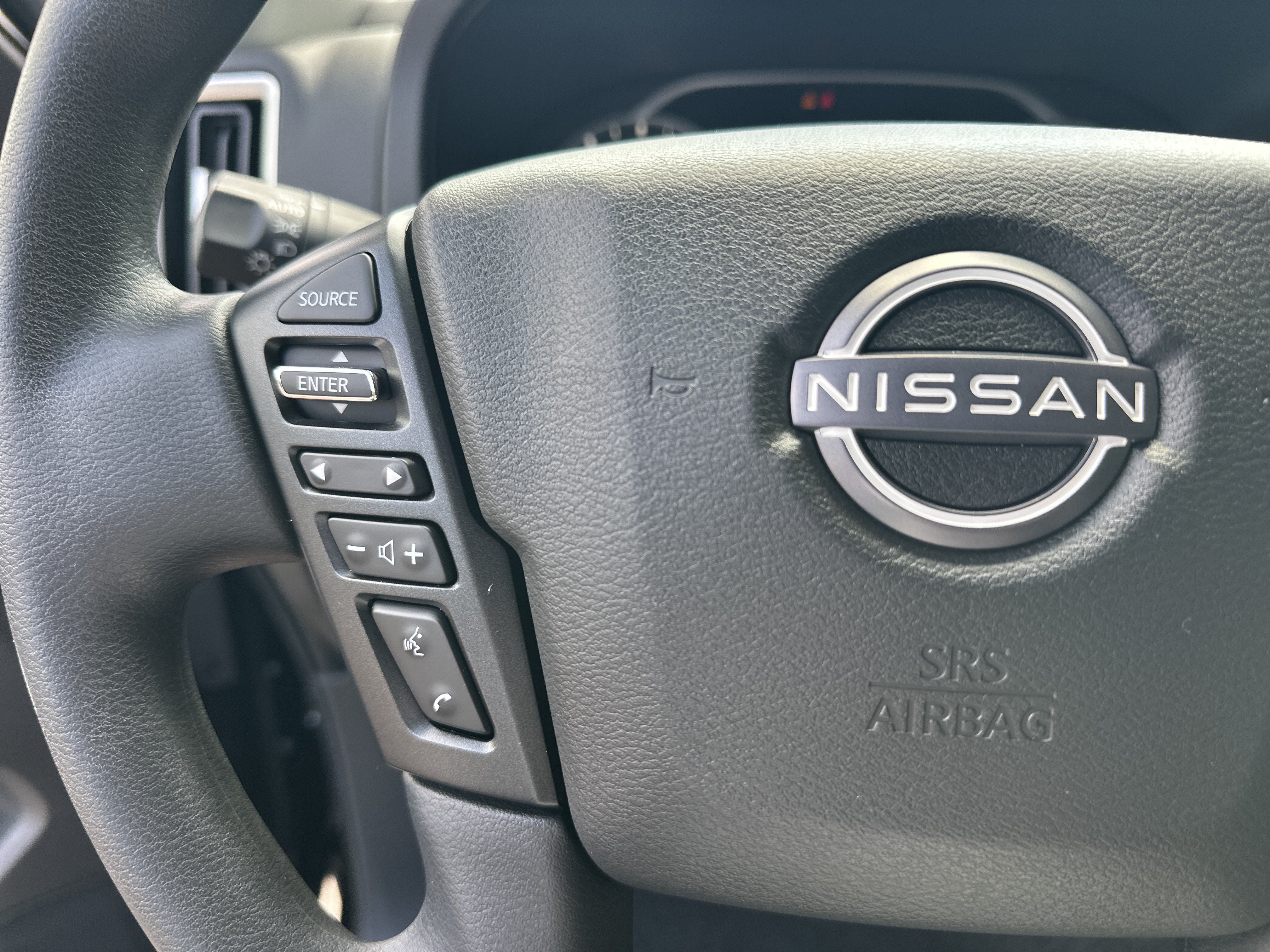 Used 2025 Nissan Frontier SV RWD image 25